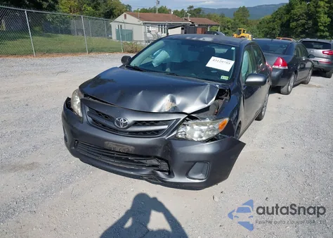 2013 Toyota Corolla Le z USA, uszkodzony, nr VIN 2T1BU4EE3DC015063